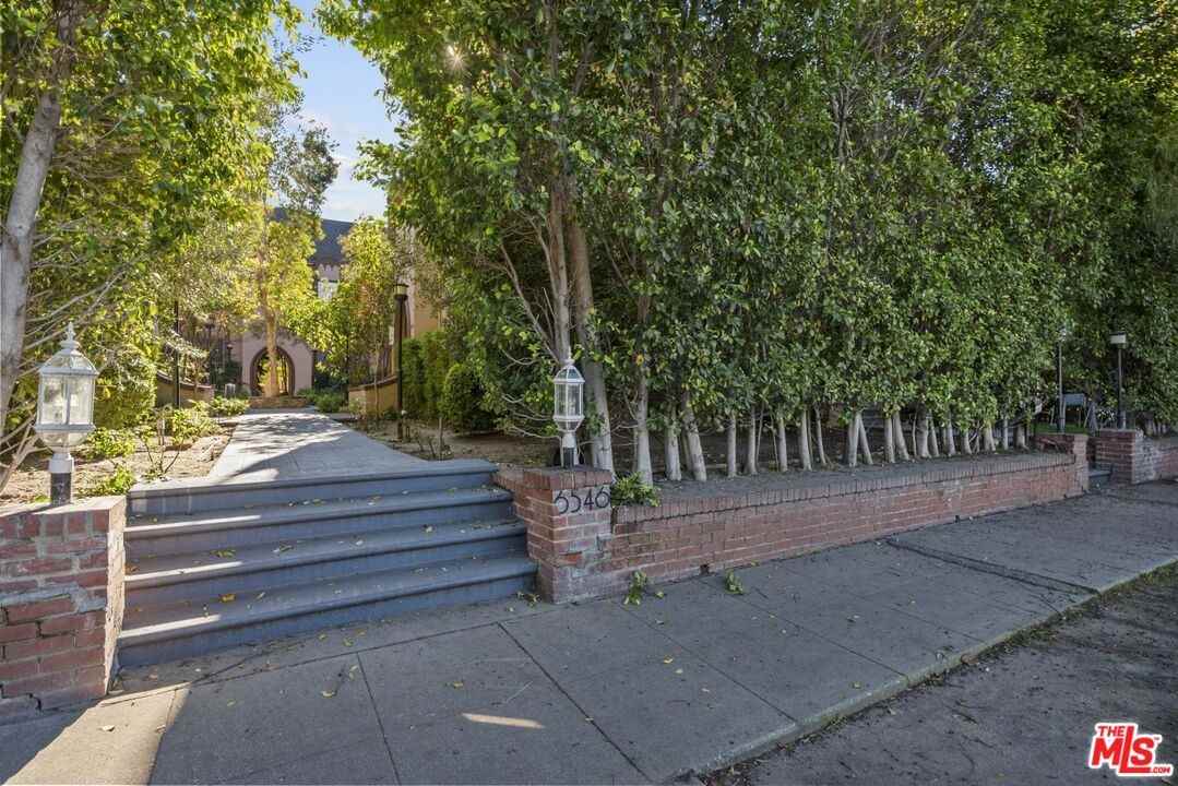 6542 1/2 West Olympic Boulevard #6542 - Photo 3 of 34