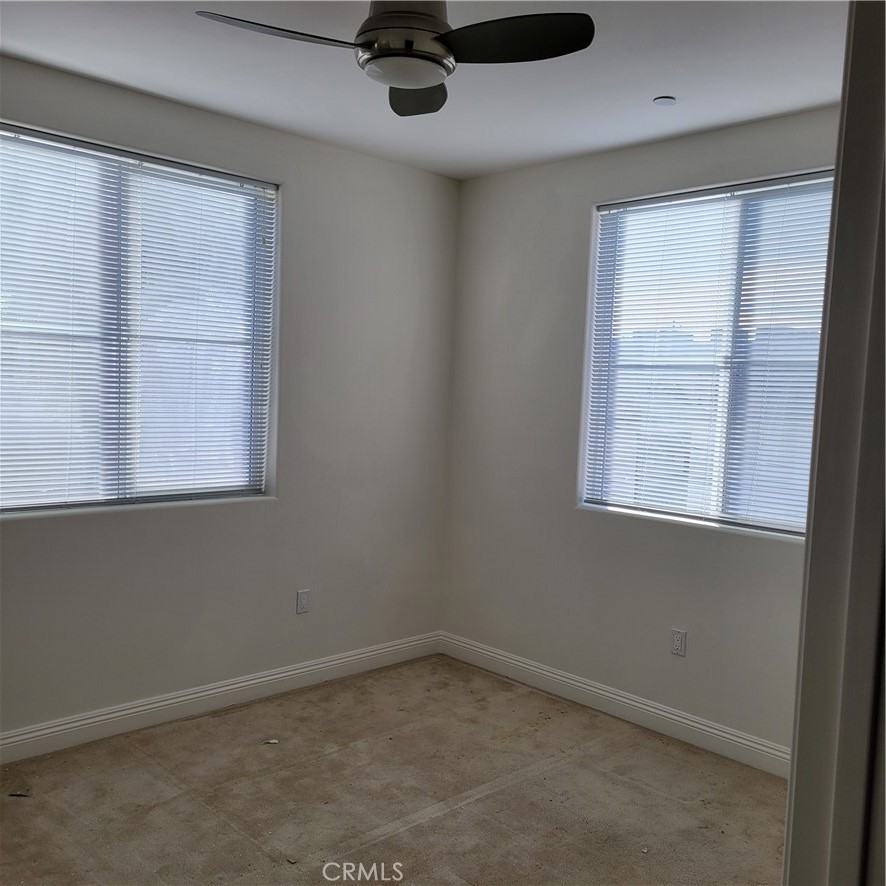 815 S Grand Ave #815-7 - Photo 5 of 12