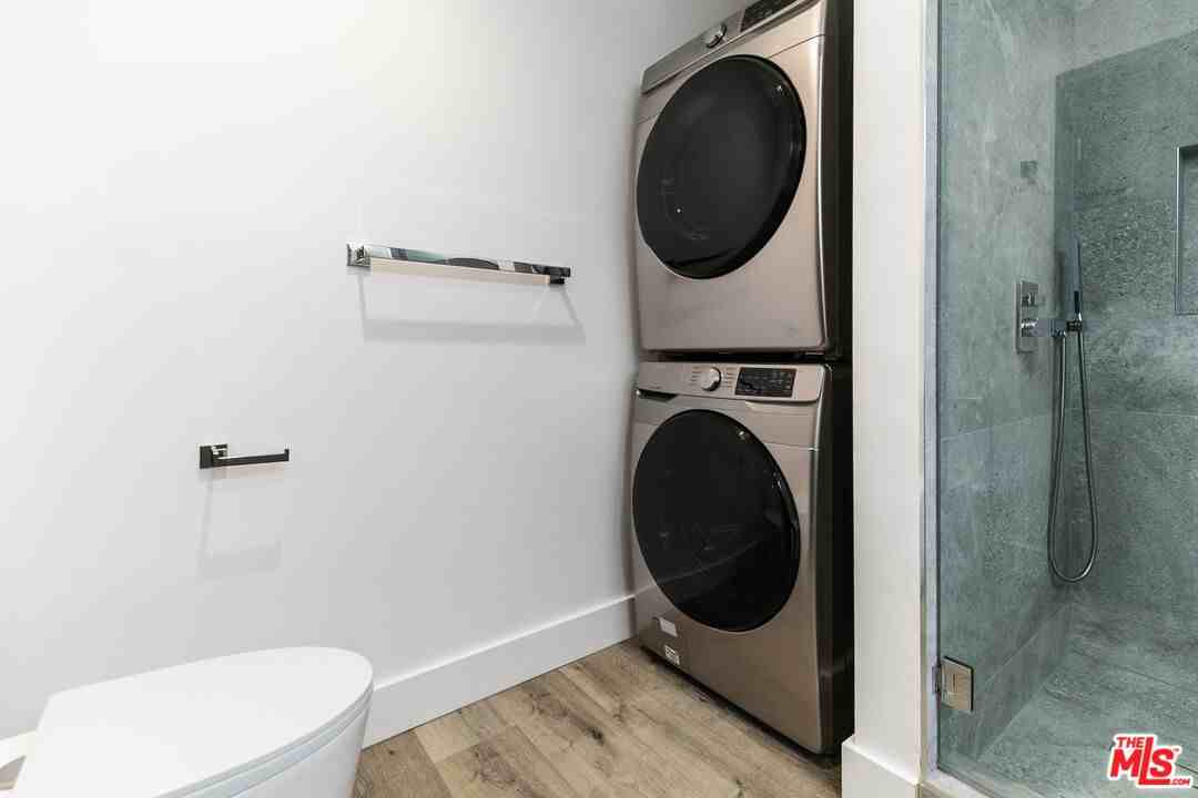 8335 Gladbeck Ave #8335 - Photo 2 of 28