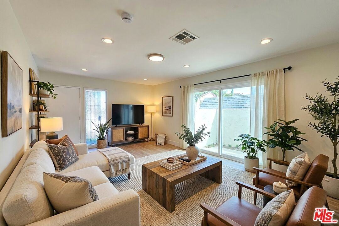 126 Casuda Canyon Dr #126D - Photo 2 of 29