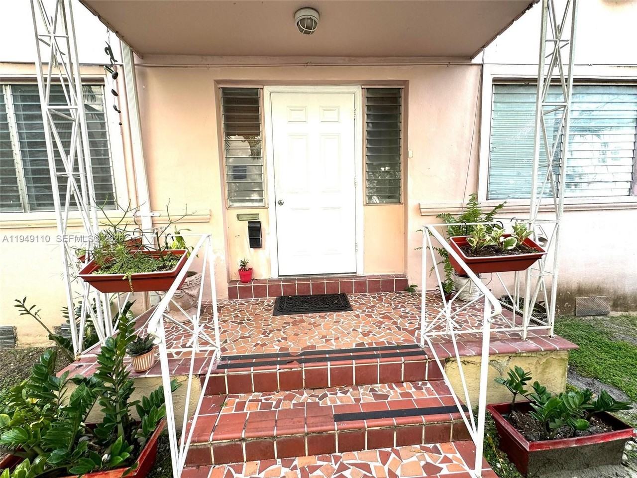 433 Santander Ave #433-2