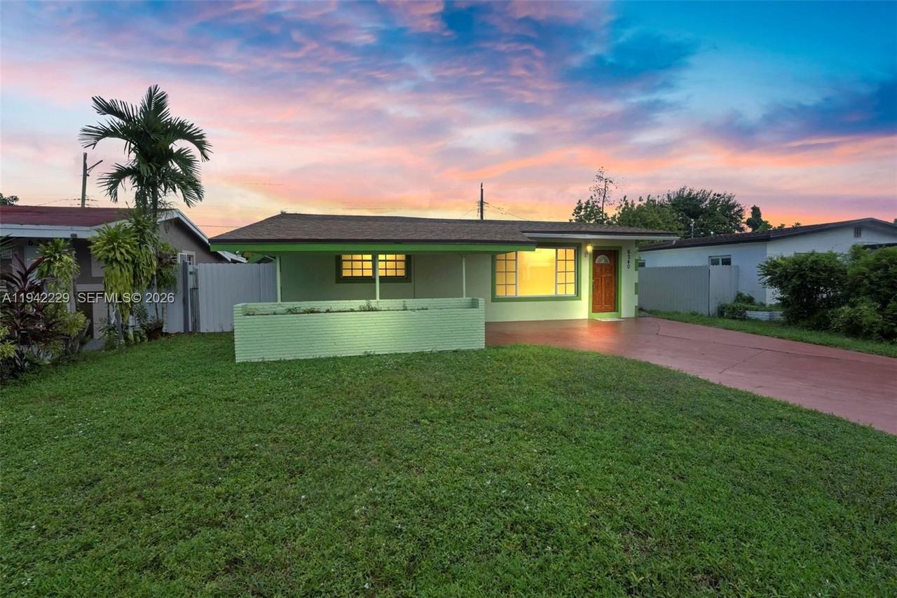 6240 Sw 21st St #6240 - Photo 3 of 32