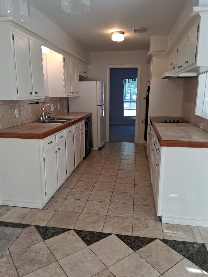 7515 Brush Wood Dr #7515