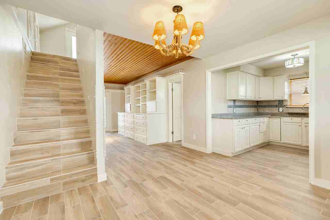 805 Seashell Dr #805 - Photo 5 of 25