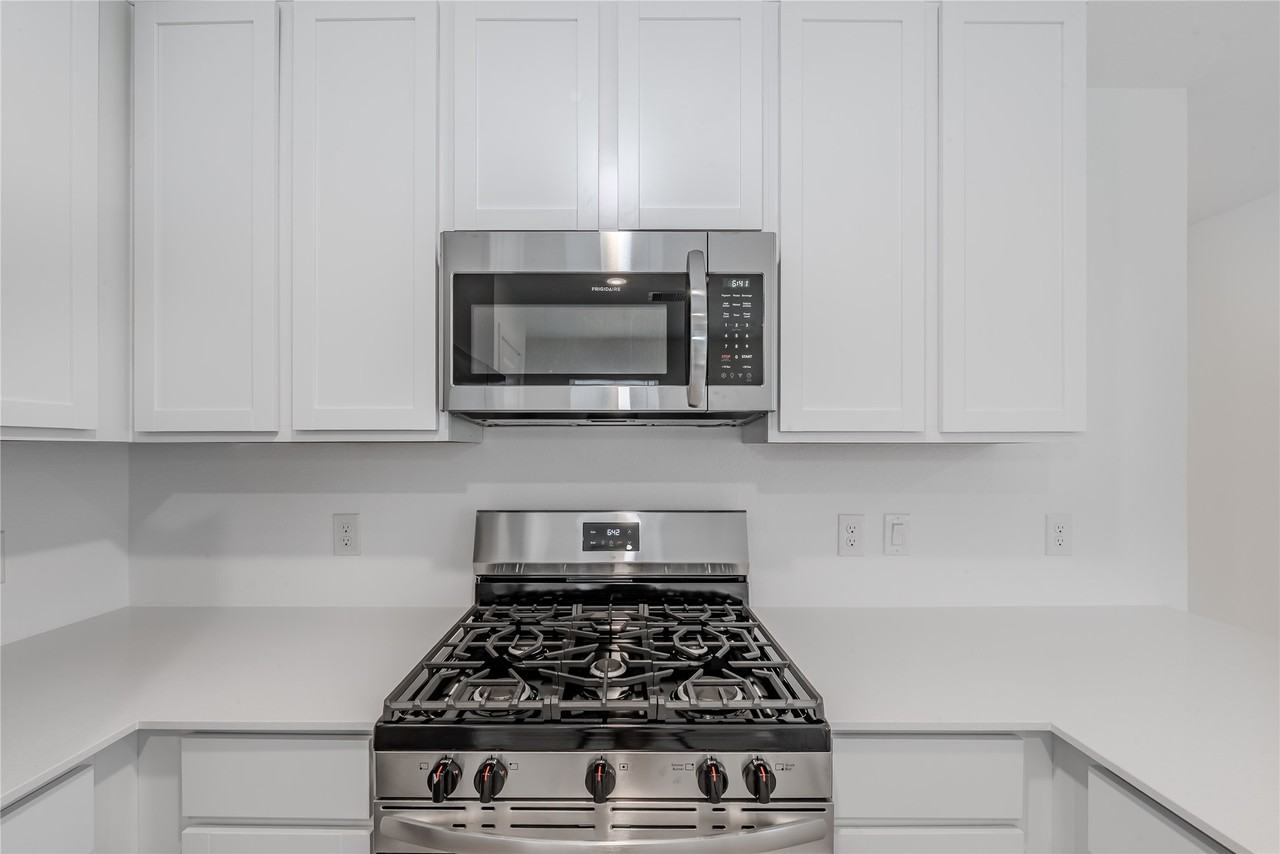 21358 Offida Ln #21358 - Photo 6 of 26