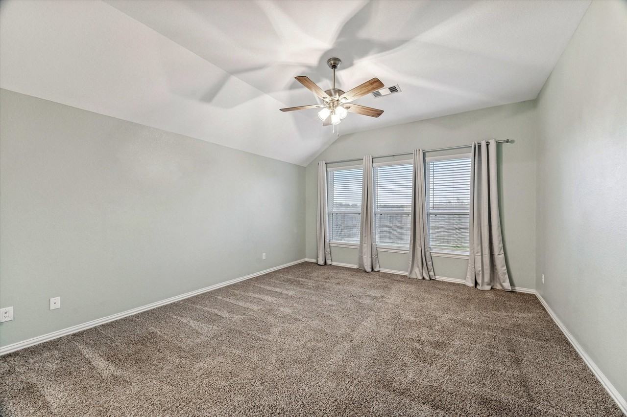 142 Dina Ln #142 - Photo 6 of 27