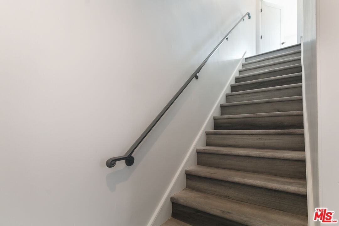 2303 W 30th St #2303 - Photo 6 of 19