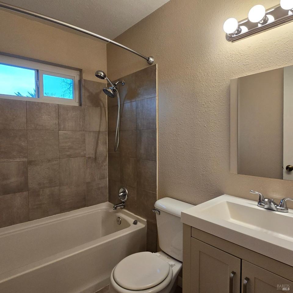 1407 Callen St #1407C - Photo 5 of 11