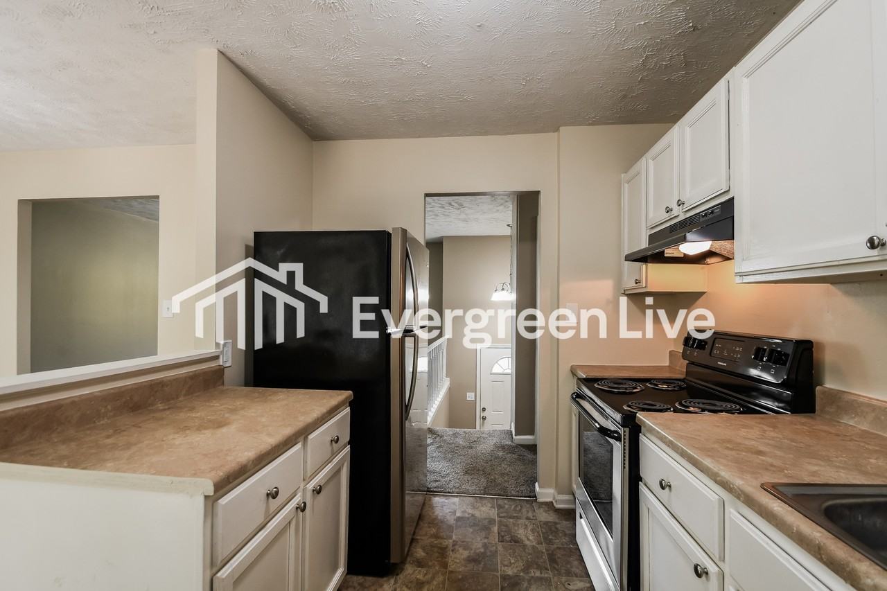 5533 Sleet Dr - Photo 6 of 15