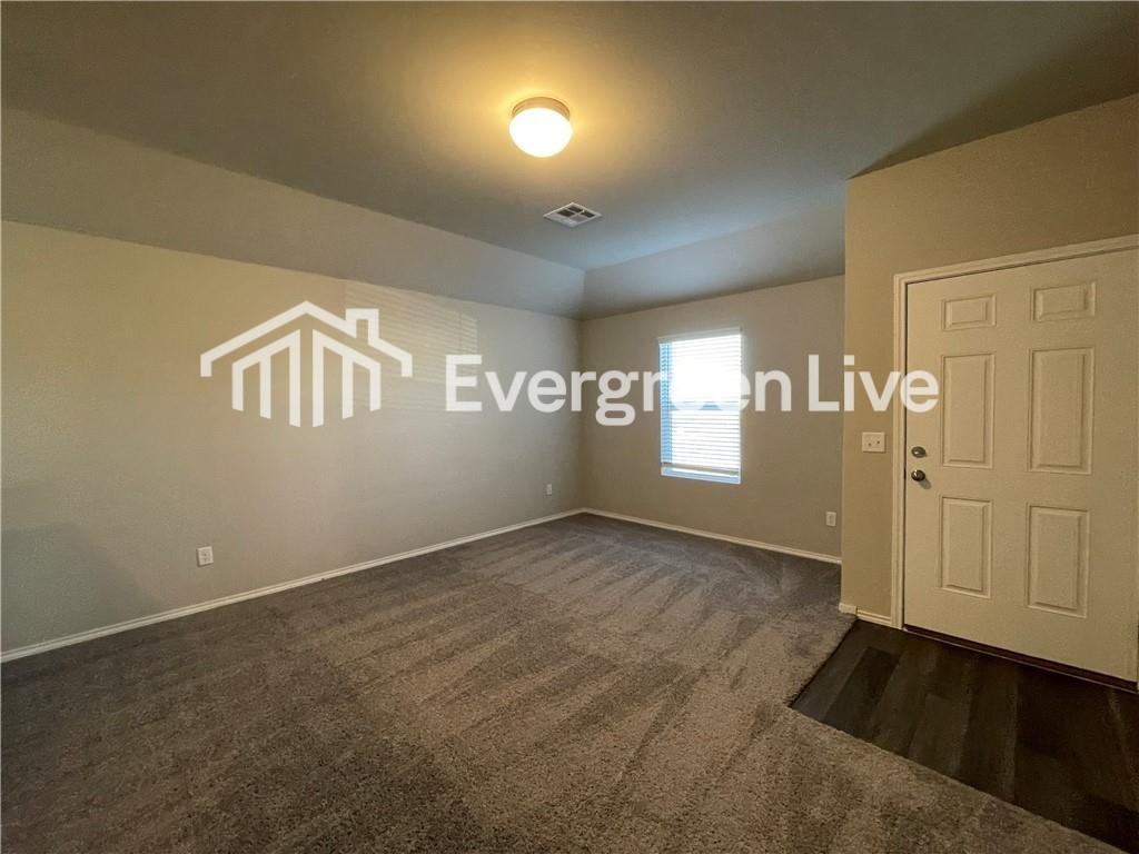 2920 Brooke Rd - Photo 4 of 5