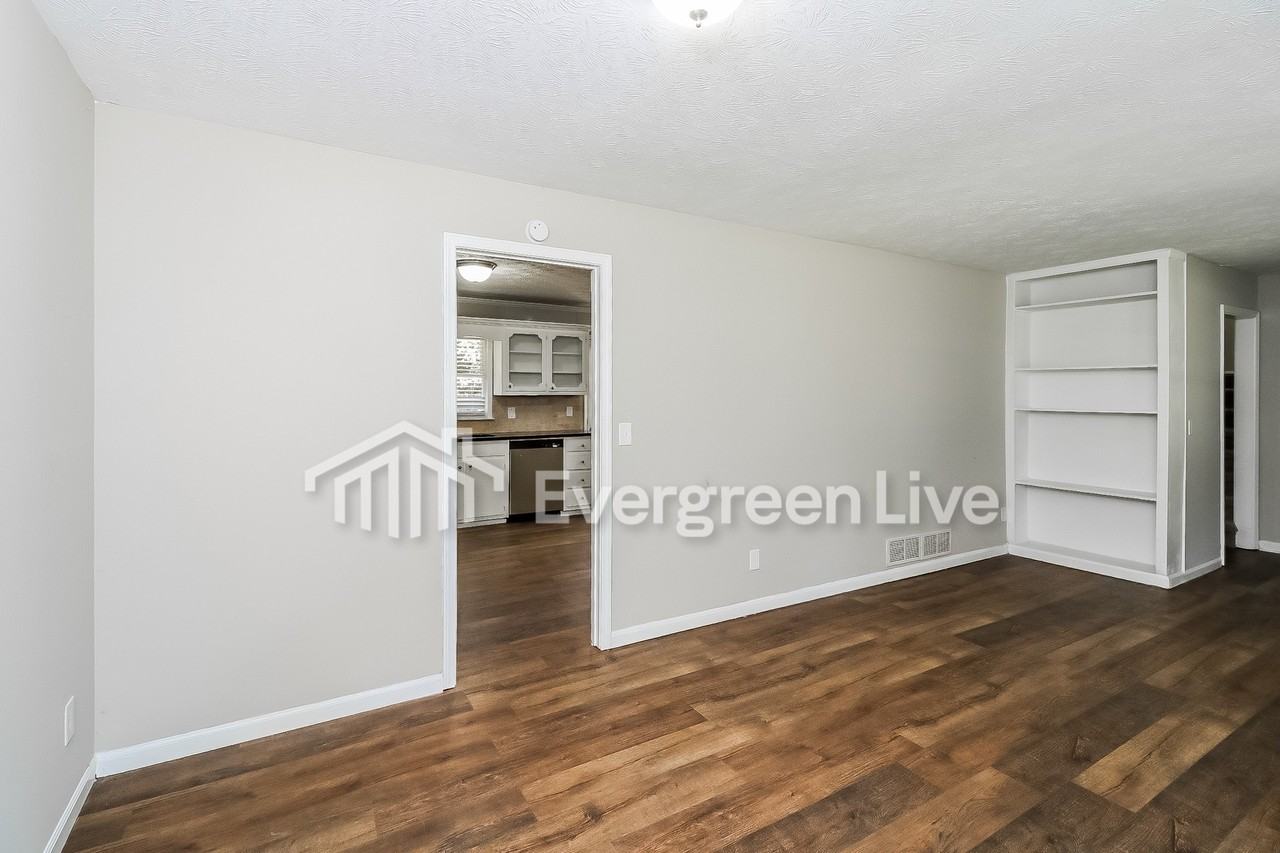 4860 W Lake Way - Photo 6 of 21