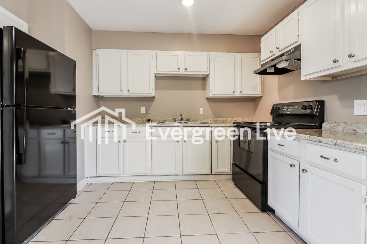 6903 E 114th St - Photo 4 of 15