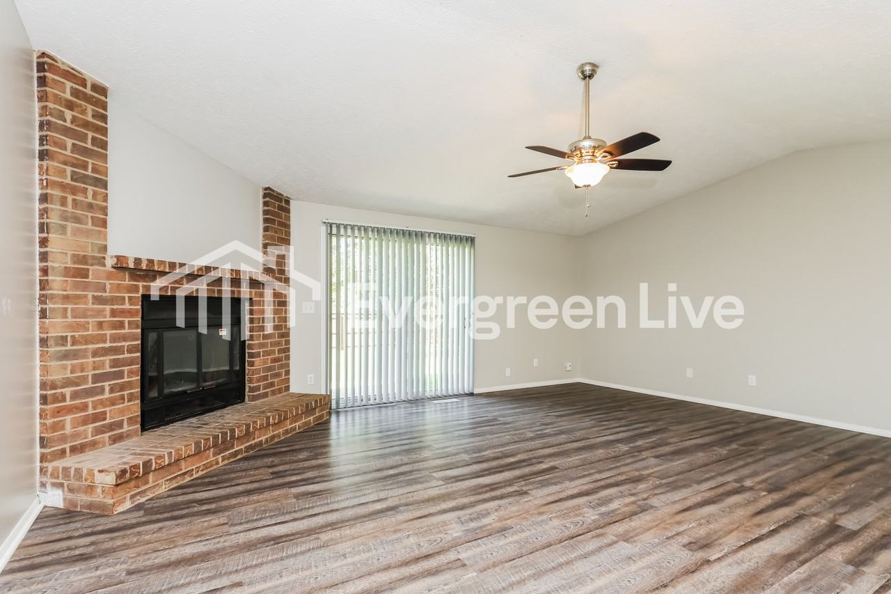 6201 Gander Rd E - Photo 3 of 15