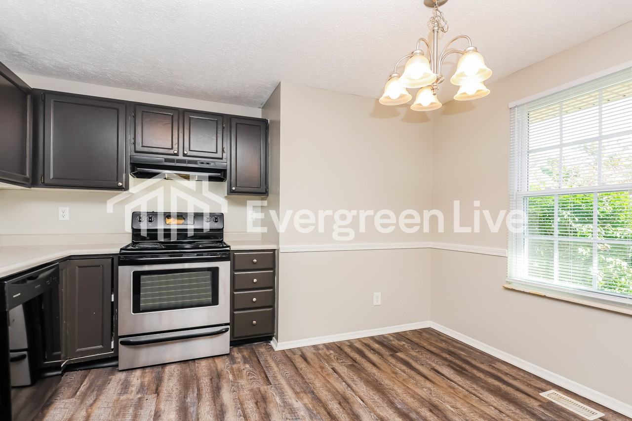 6201 Gander Rd E - Photo 5 of 15