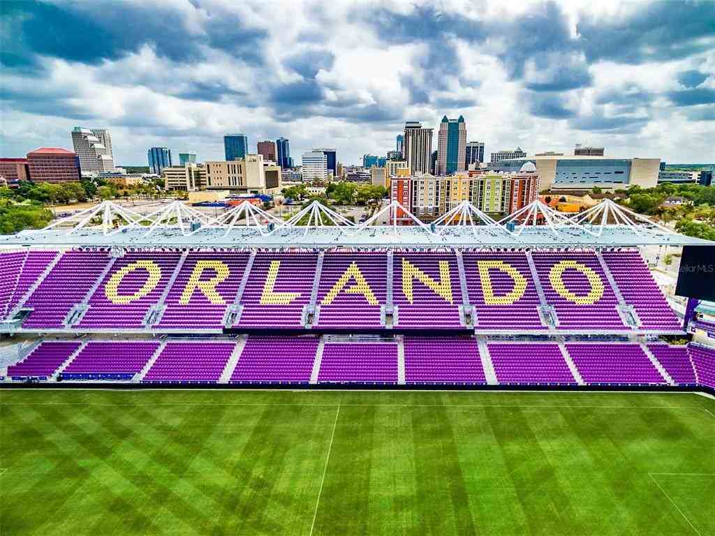 515 Daniels Ave #515 - Photo 5 of 36