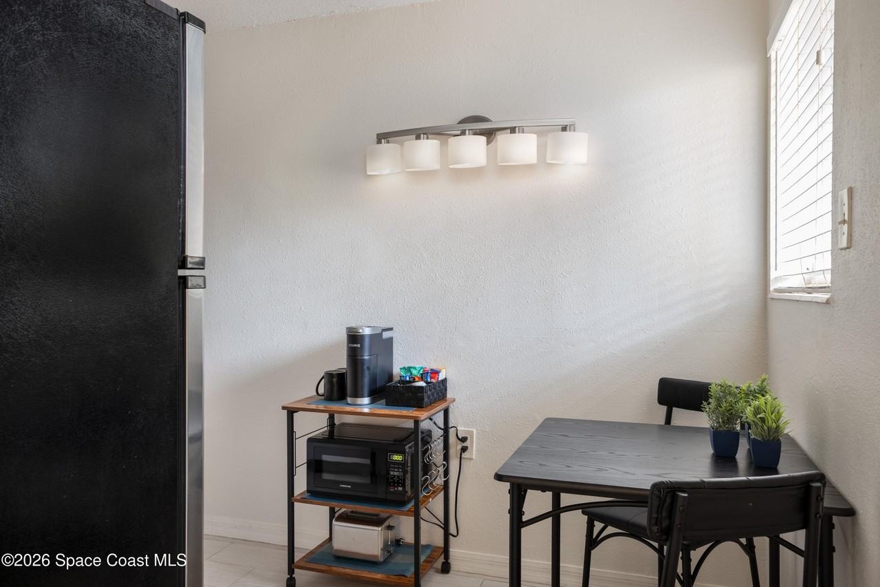 211 Circle Dr #21115B - Photo 2 of 14