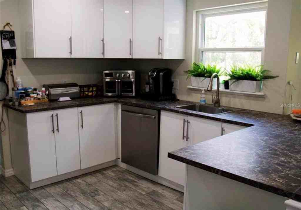 548 Glen Haven Dr #548 - Photo 7 of 16