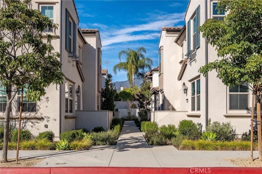 143 Magnolia Ct #143 - Photo 7 of 50