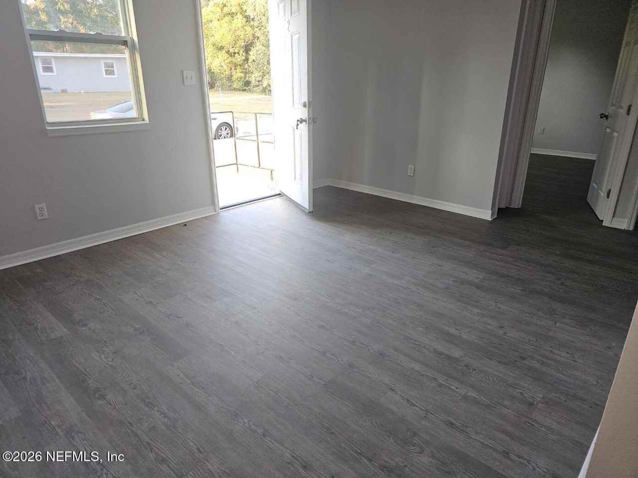 5533 Huwood Ave #5533-2 - Photo 6 of 6