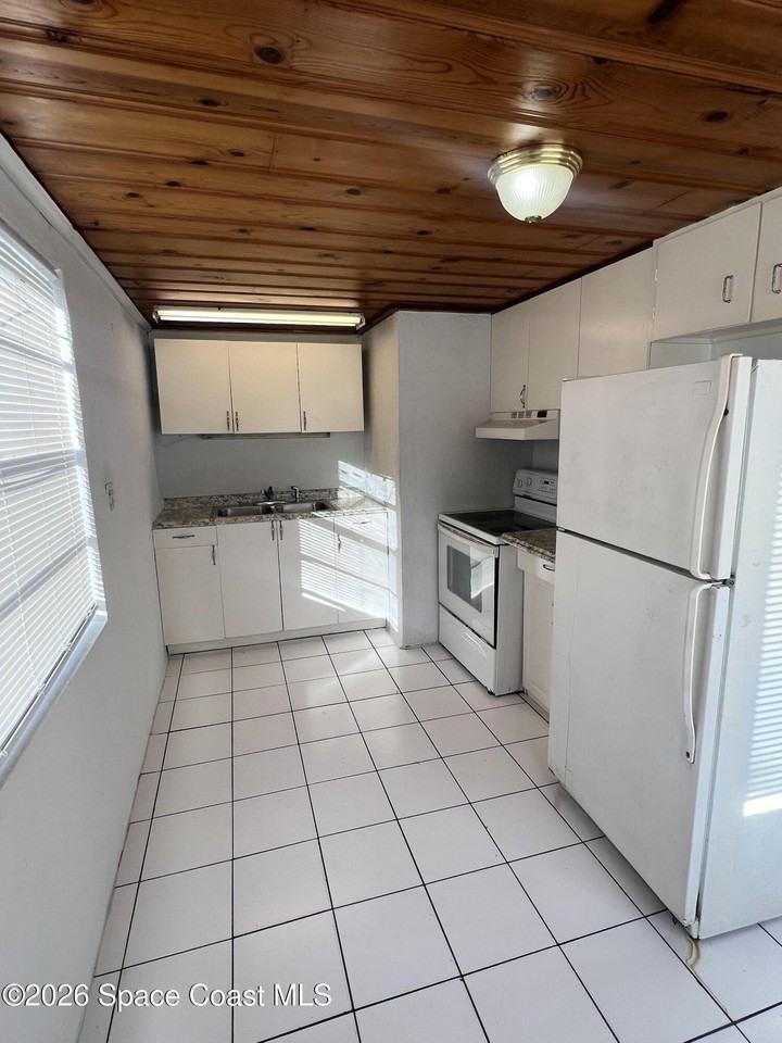 441 Vickers Dr #441A - Photo 2 of 18