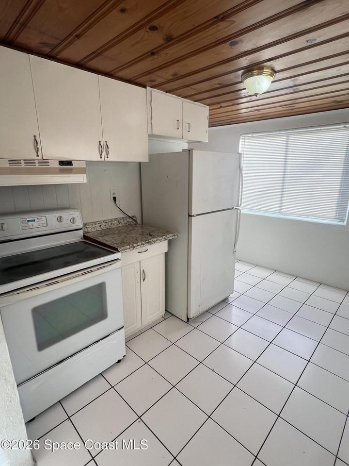 441 Vickers Dr #441A - Photo 3 of 18