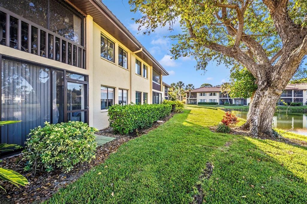 5219 Lake Village Dr #5219-21 - Photo 5 of 50