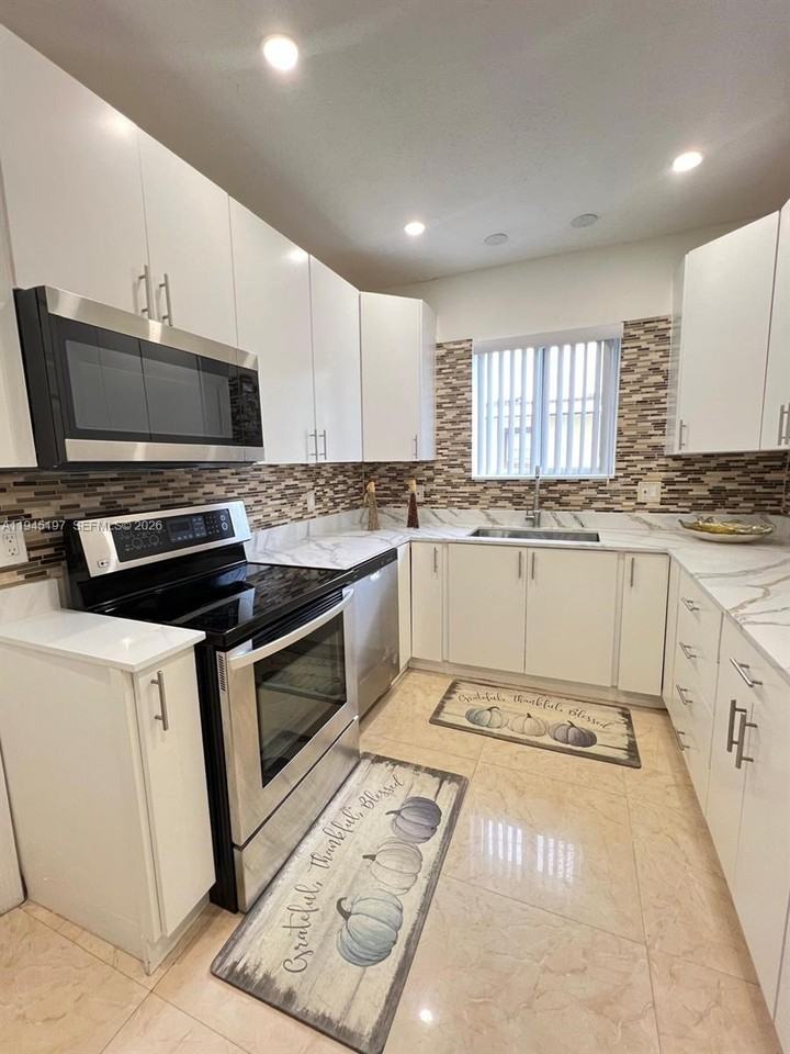 1735 Ne 157th Ter #1735 - Photo 2 of 42