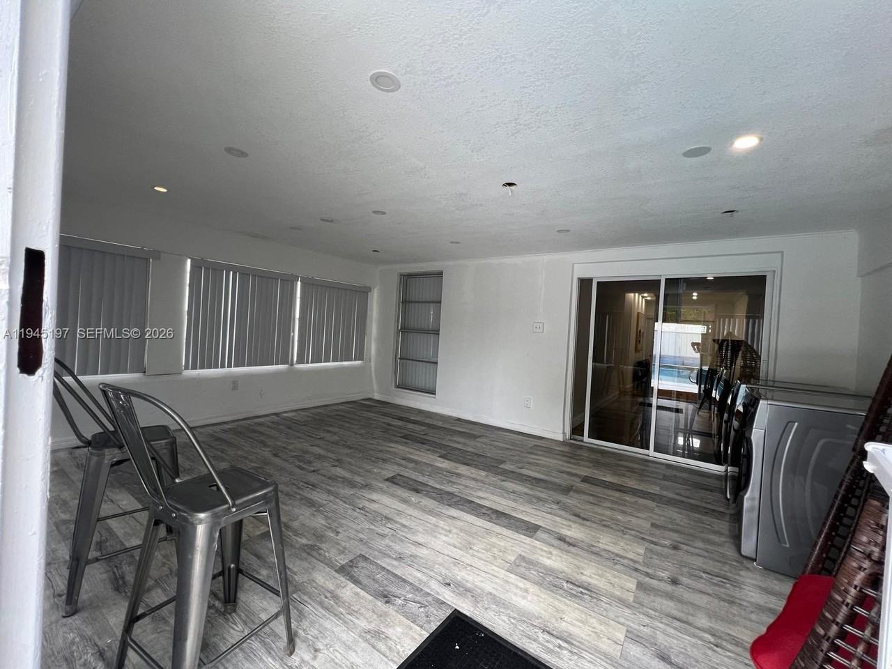 1735 Ne 157th Ter #1735 - Photo 4 of 42