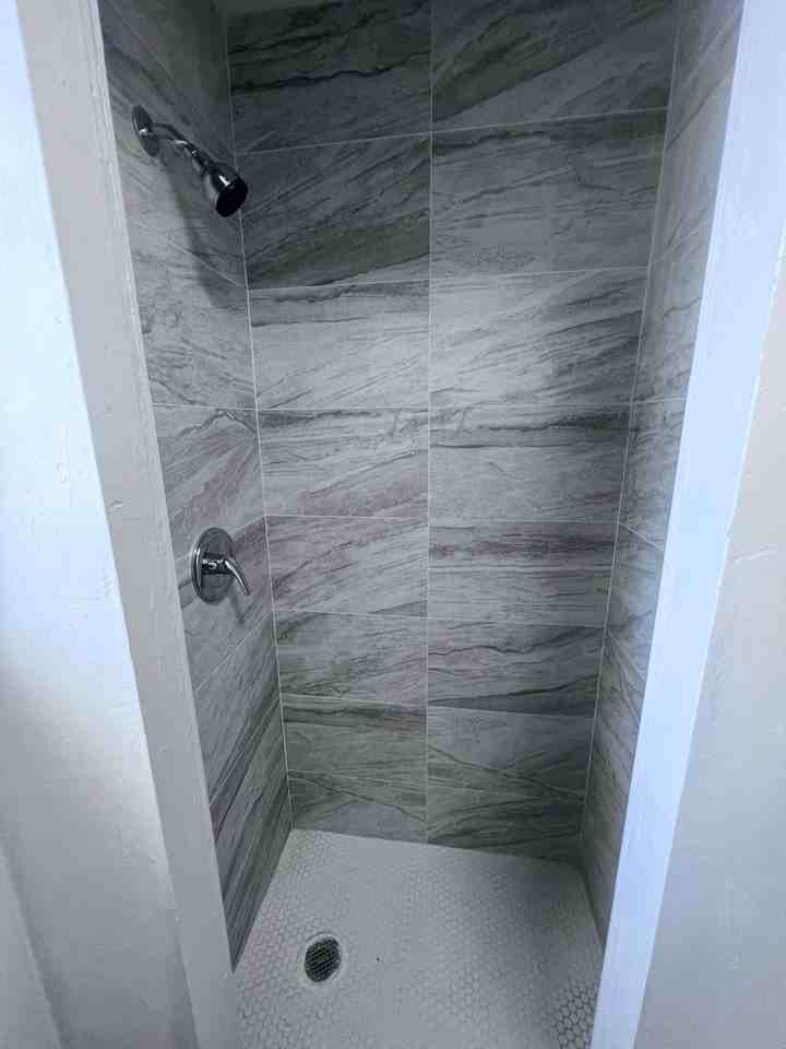 2843 Forest Hill Blvd