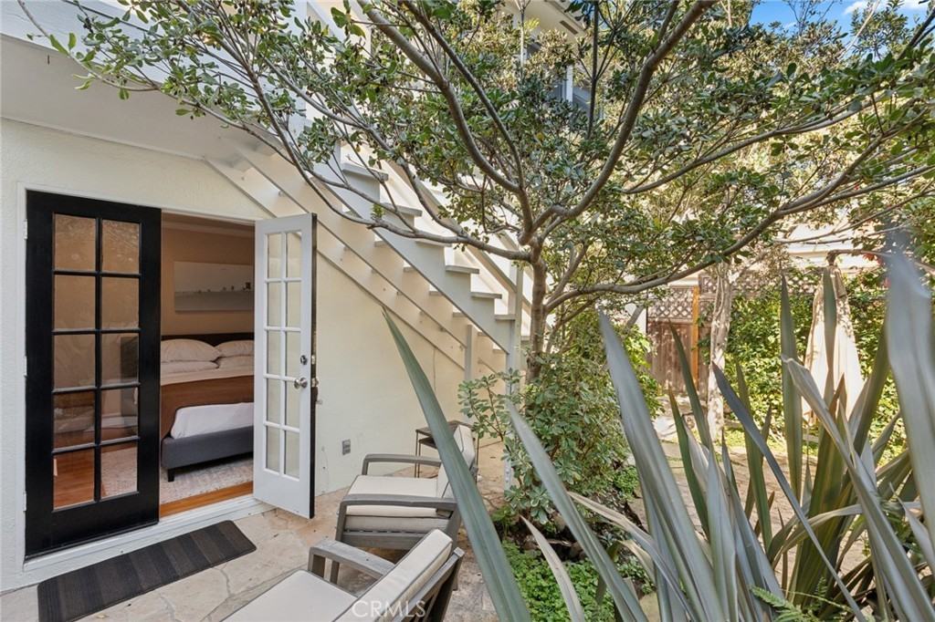 413 Dahlia Ave #413B - Photo 6 of 13