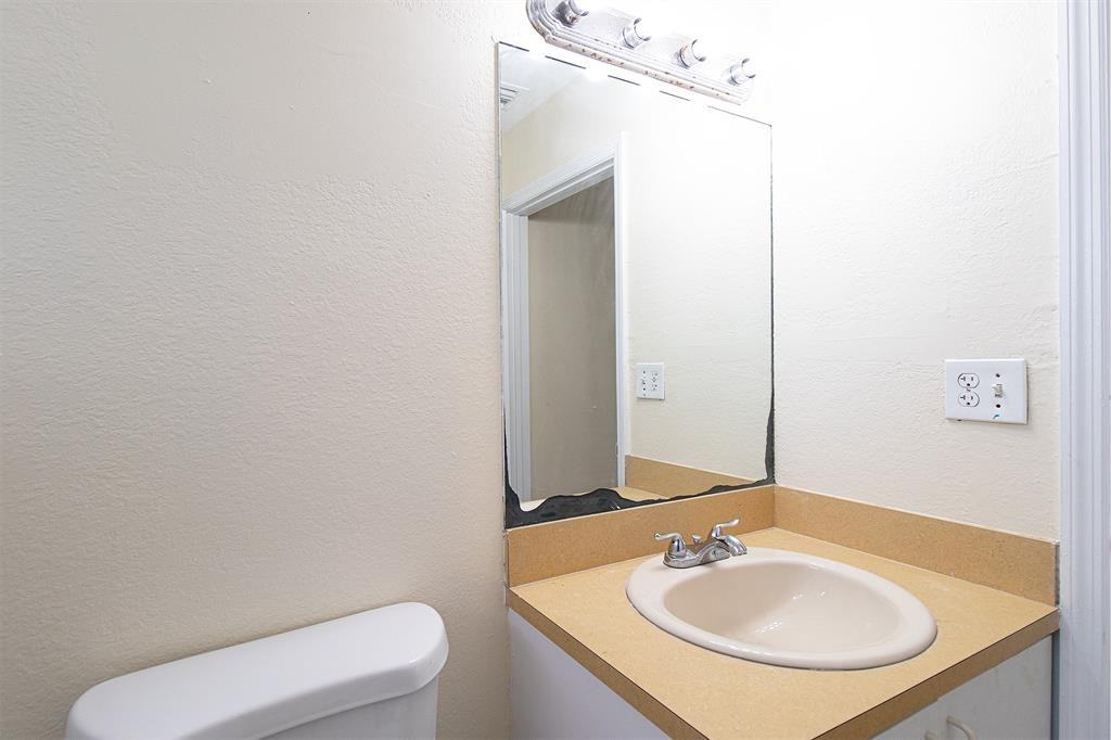 455 Nw 14th St #455 - Photo 4 of 20