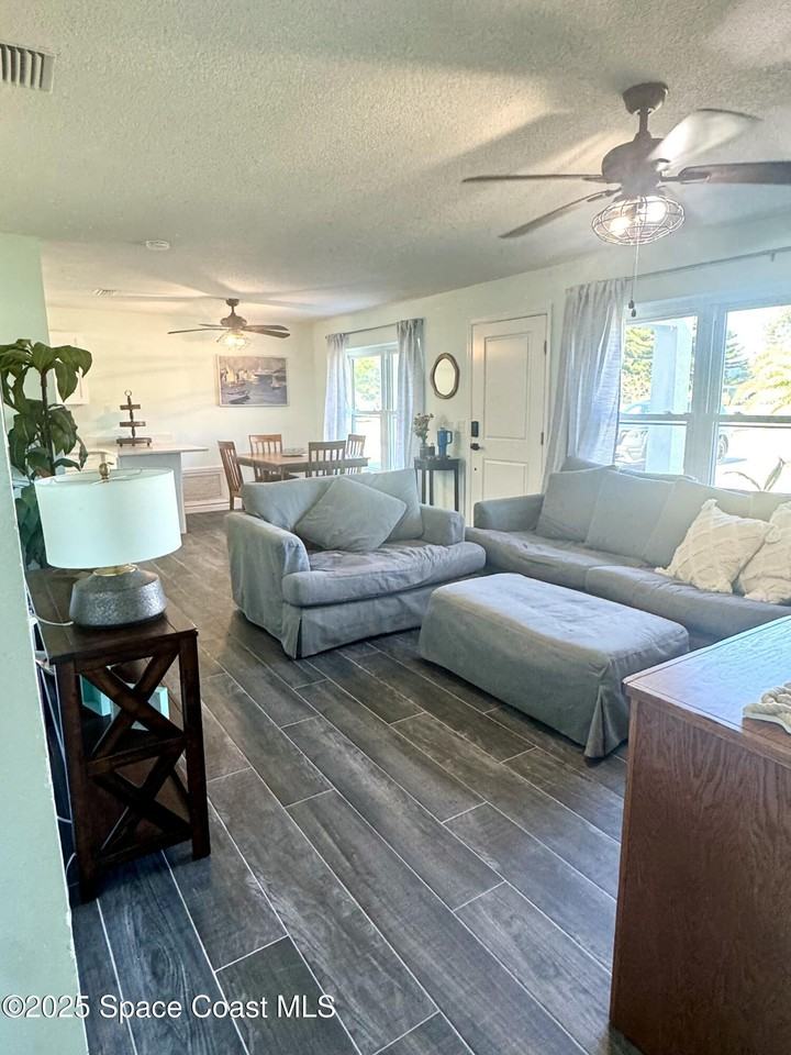 216 Ne 3rd St #216 - Photo 6 of 15