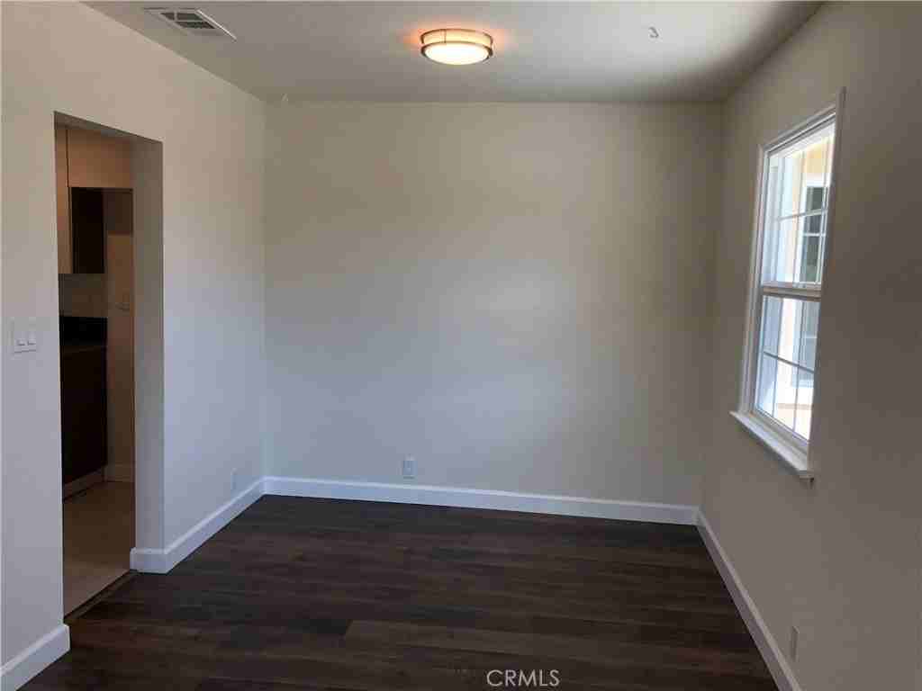 2640 N Frederic St #2640 - Photo 7 of 10