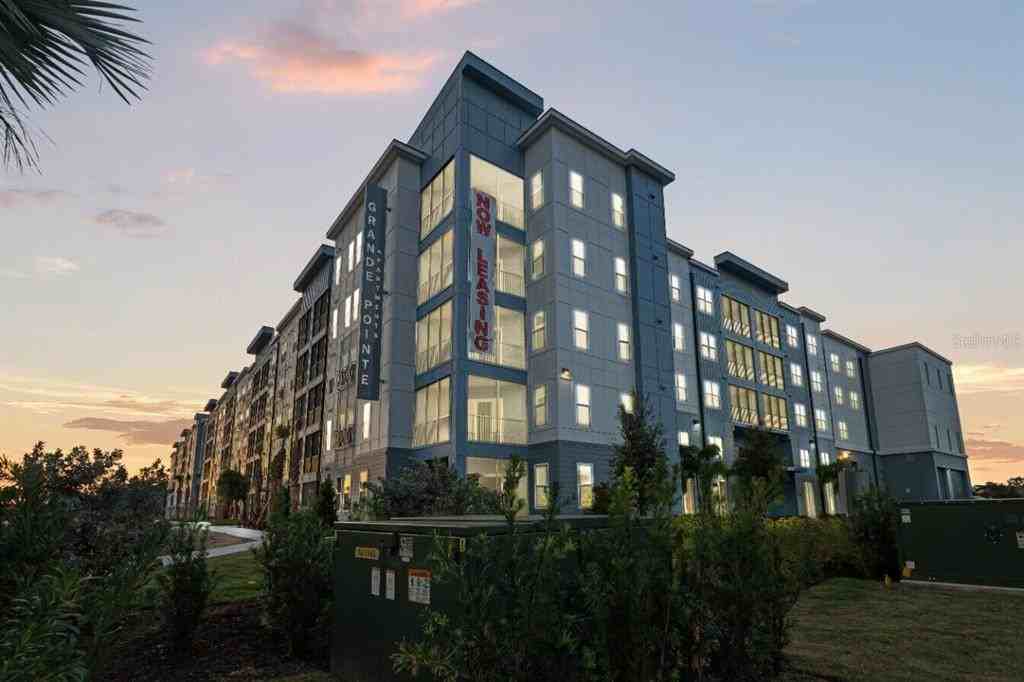 6000 Paradiso Grande Blvd