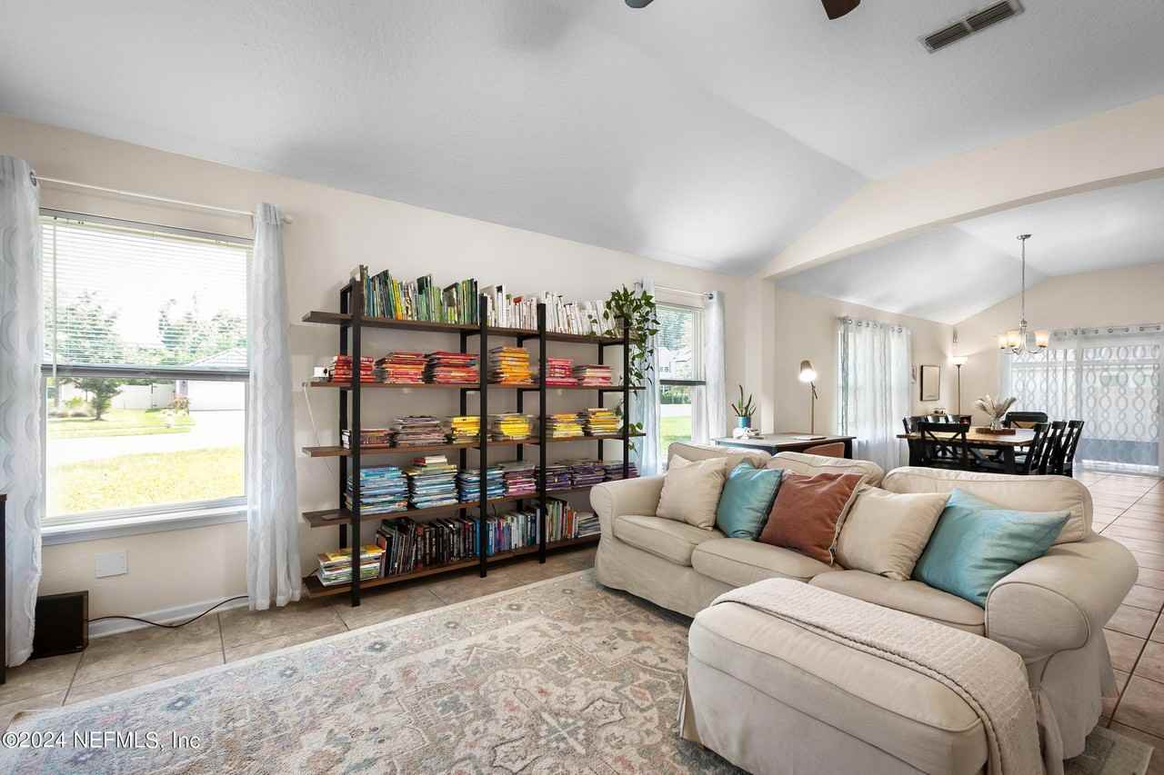 15606 Chir Pine Dr #15606 - Photo 4 of 35