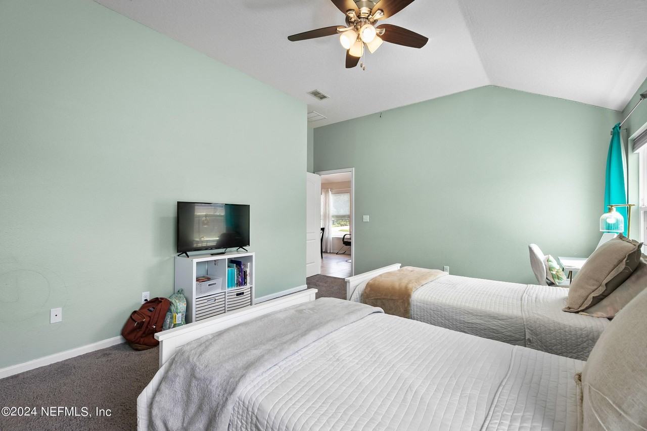 15606 Chir Pine Dr #15606 - Photo 5 of 35