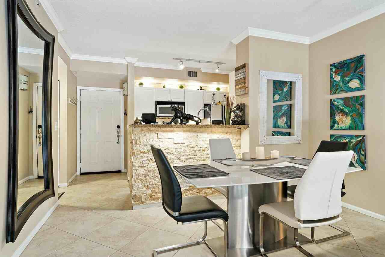 580 S Sapodilla Ave #580-206 - Photo 3 of 16