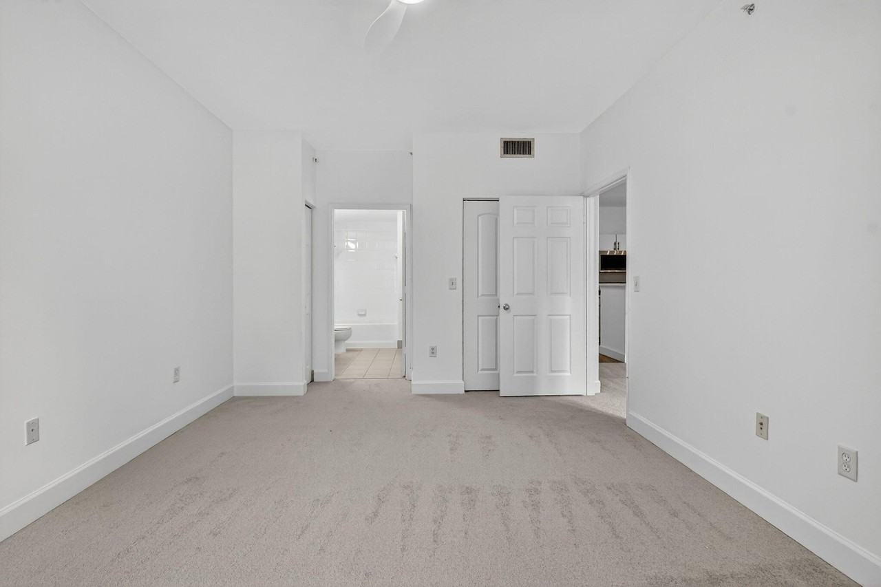 630 S Sapodilla Ave #630-121 - Photo 5 of 23