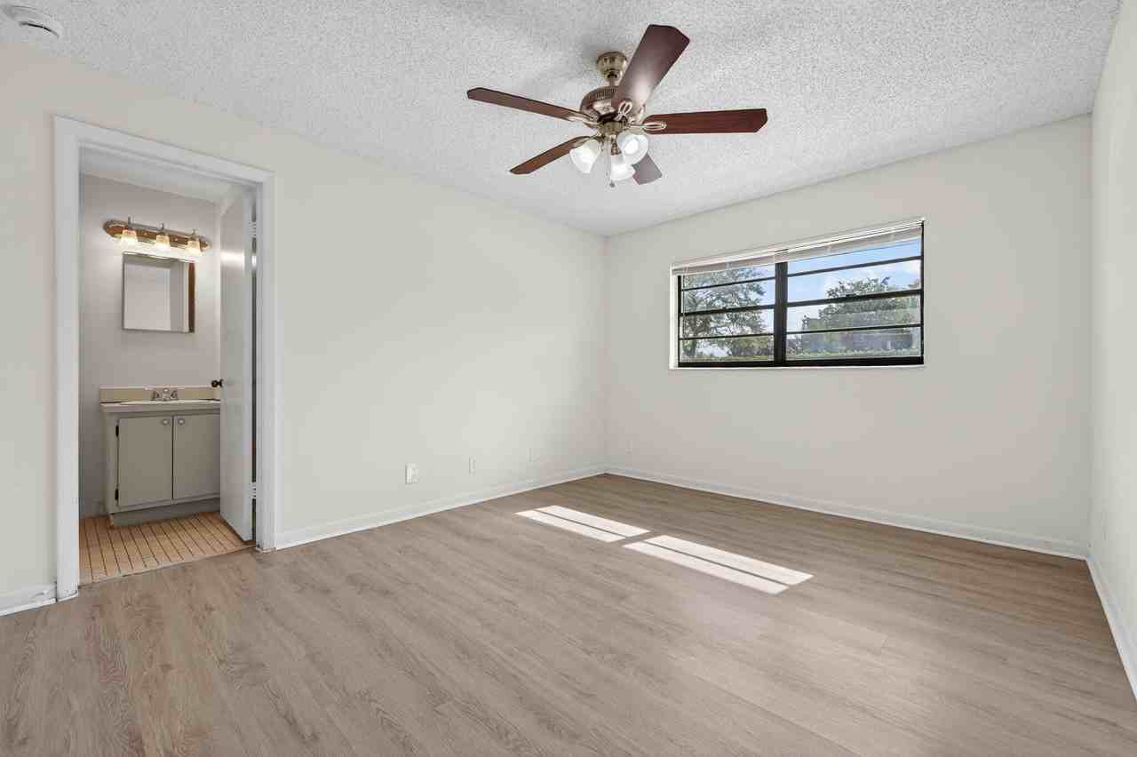 9409 Nw 49th Pl #940920D - Photo 6 of 22