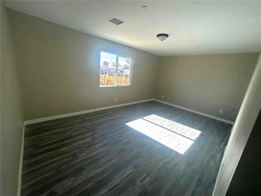 7607 Columbine Ave #7607 - Photo 3 of 13