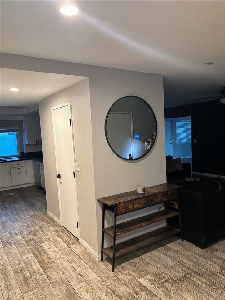 922 Clover St #922 - Photo 6 of 6