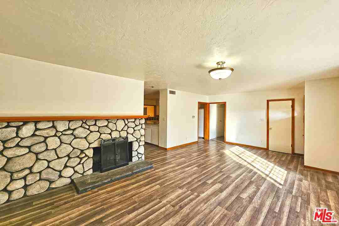 9321 Donna Ave #9321 - Photo 5 of 29