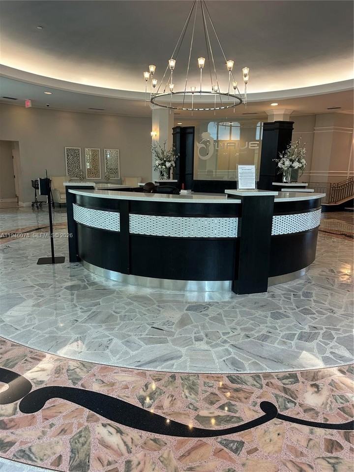 Center St #2501-507 - Photo 2 of 16