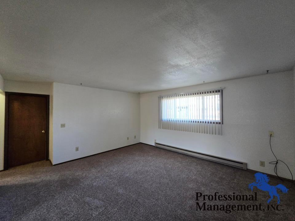 1361 Easy St #6 - Photo 2 of 10