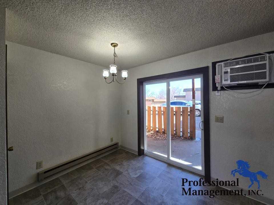 1361 Easy St #6 - Photo 4 of 10