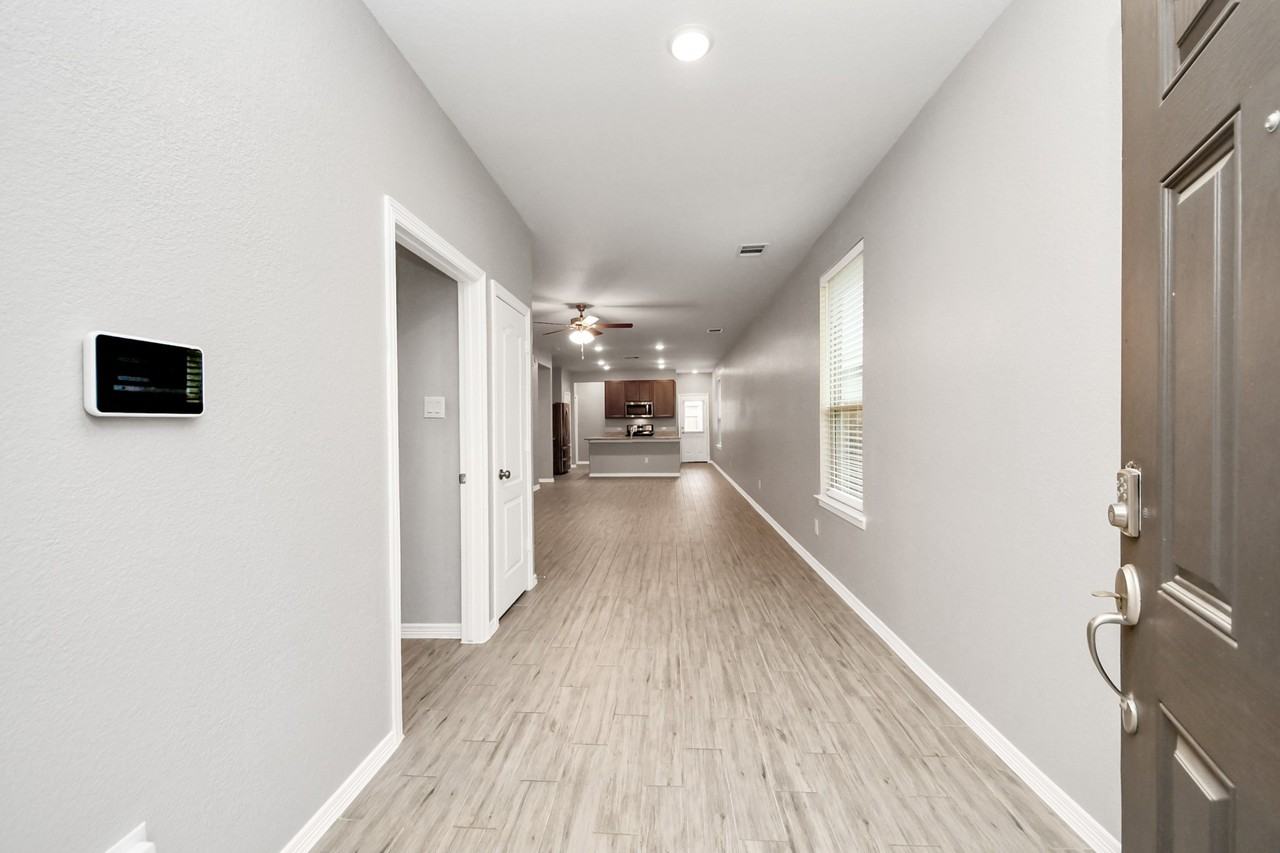 24719 Colony Meadow Trl #24719 - Photo 3 of 38