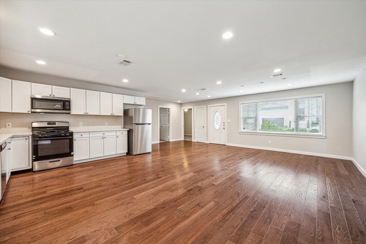 2006 Du Barry Ln #2006