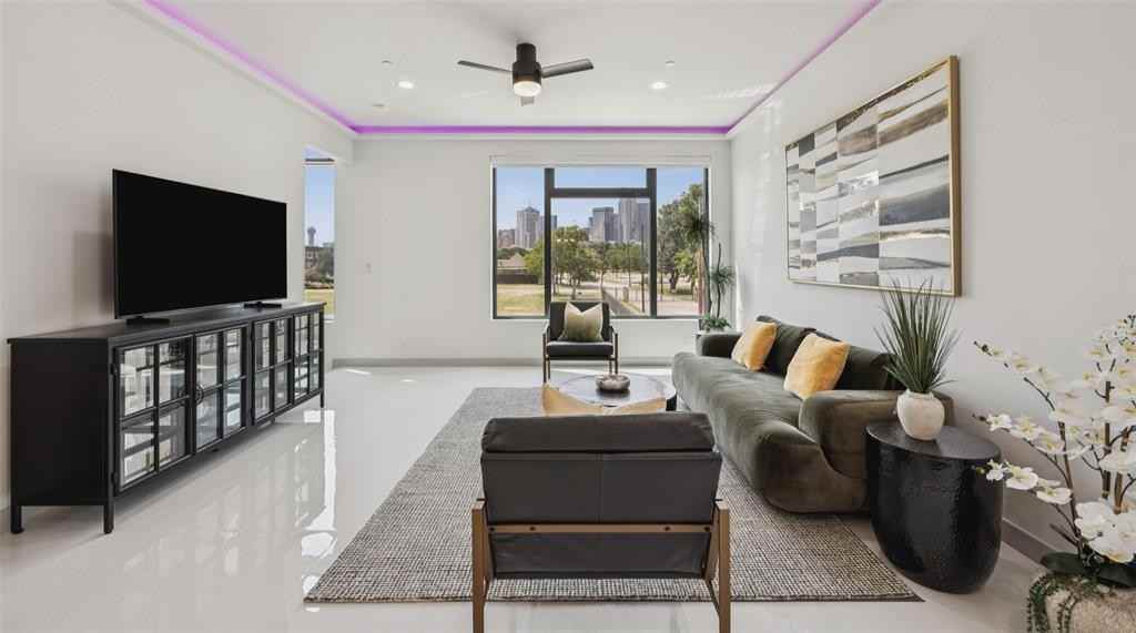 1874 Beaumont St #1874 - Photo 4 of 38