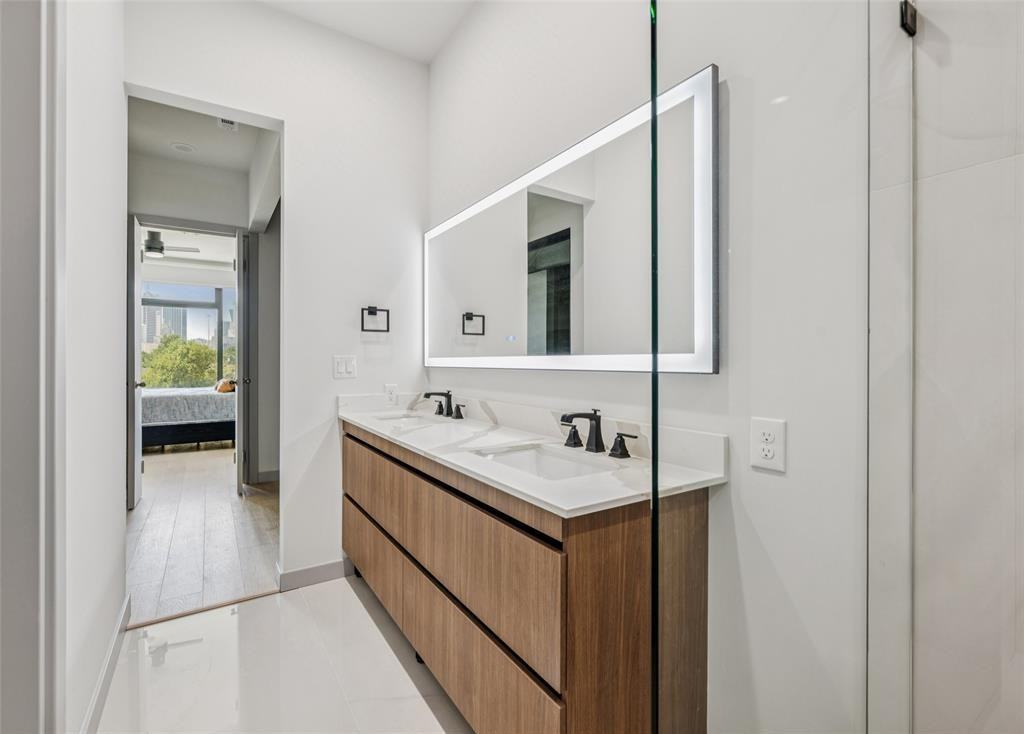 1874 Beaumont St #1874 - Photo 7 of 38