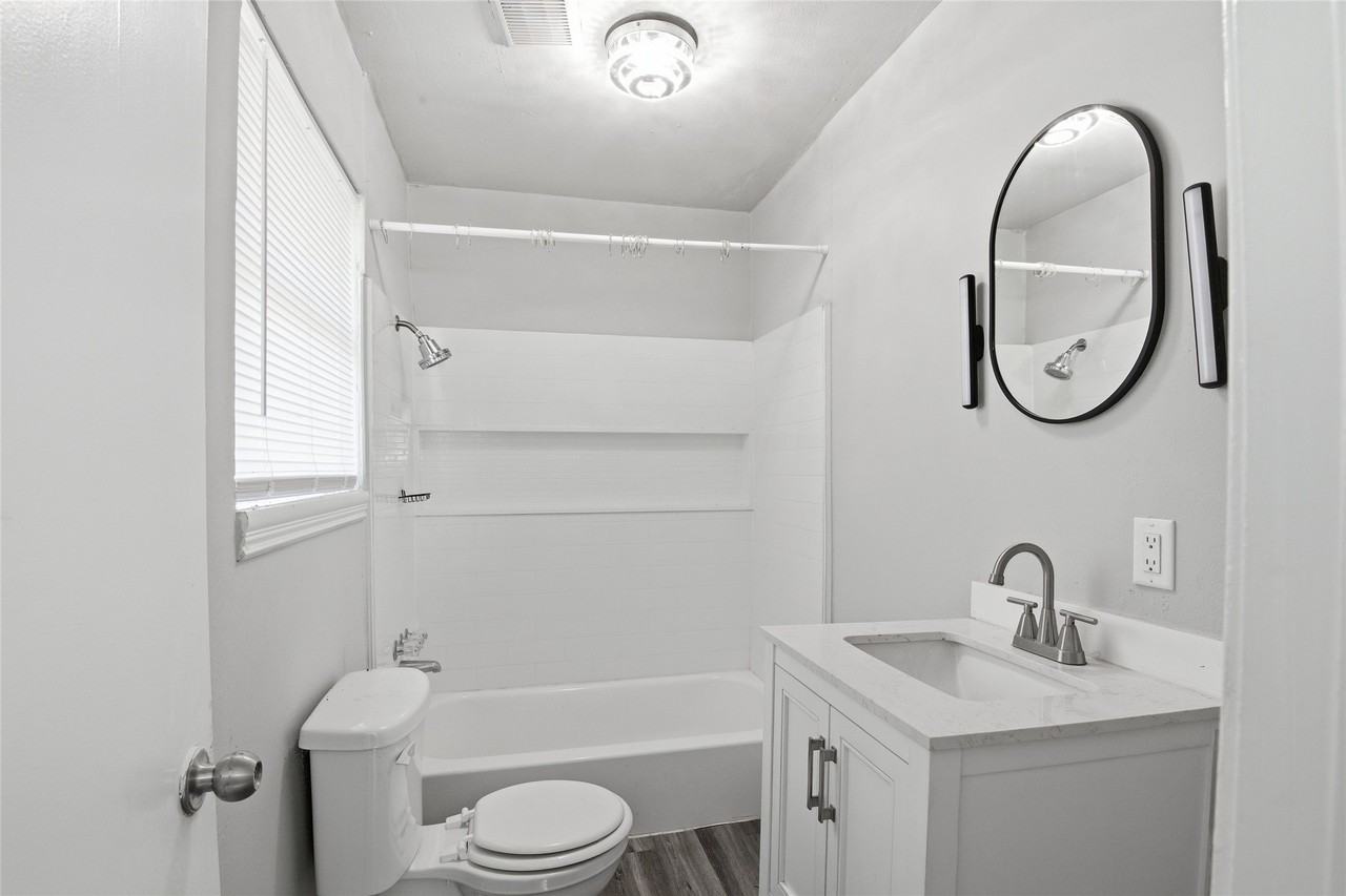 6318 Laramie St #6318-2 - Photo 6 of 11